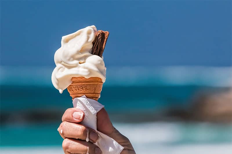 Alimentos de verano que pueden dañar tu esmalte dental